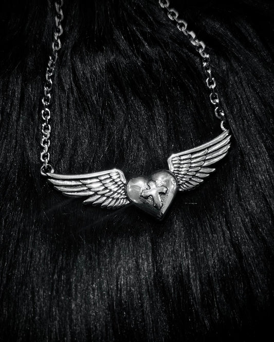 HEAVENLY HEART NECKLACE