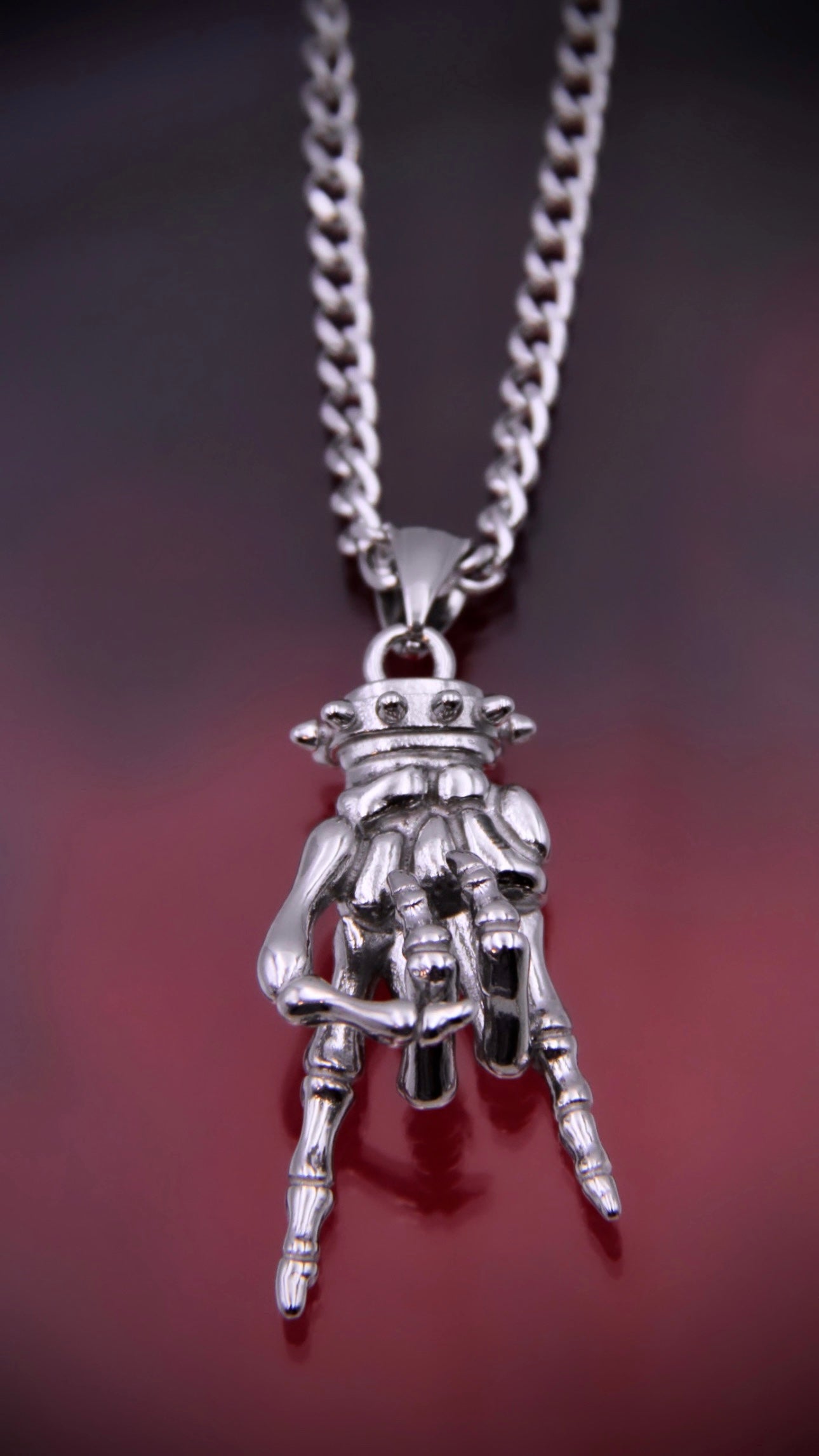 SKELETON ROCKSTAR NECKLACE