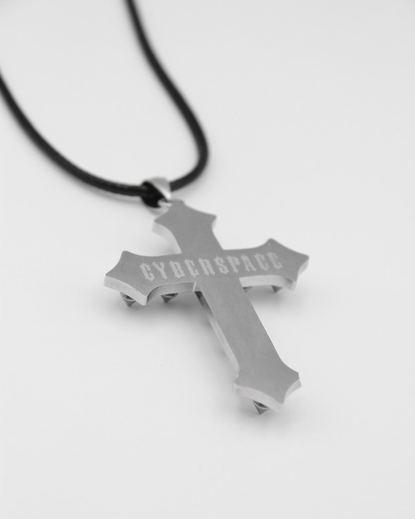 OUTLAW CROSS NECKLACE
