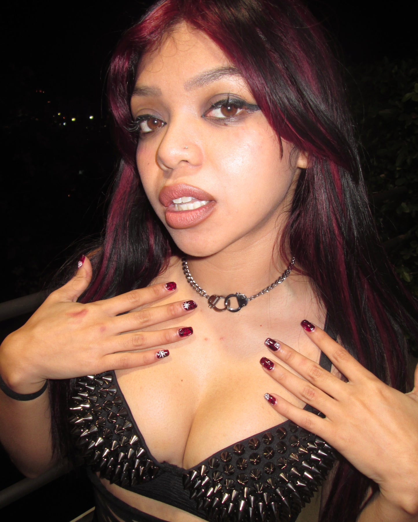 MINI HANDCUFFS NECKLACE