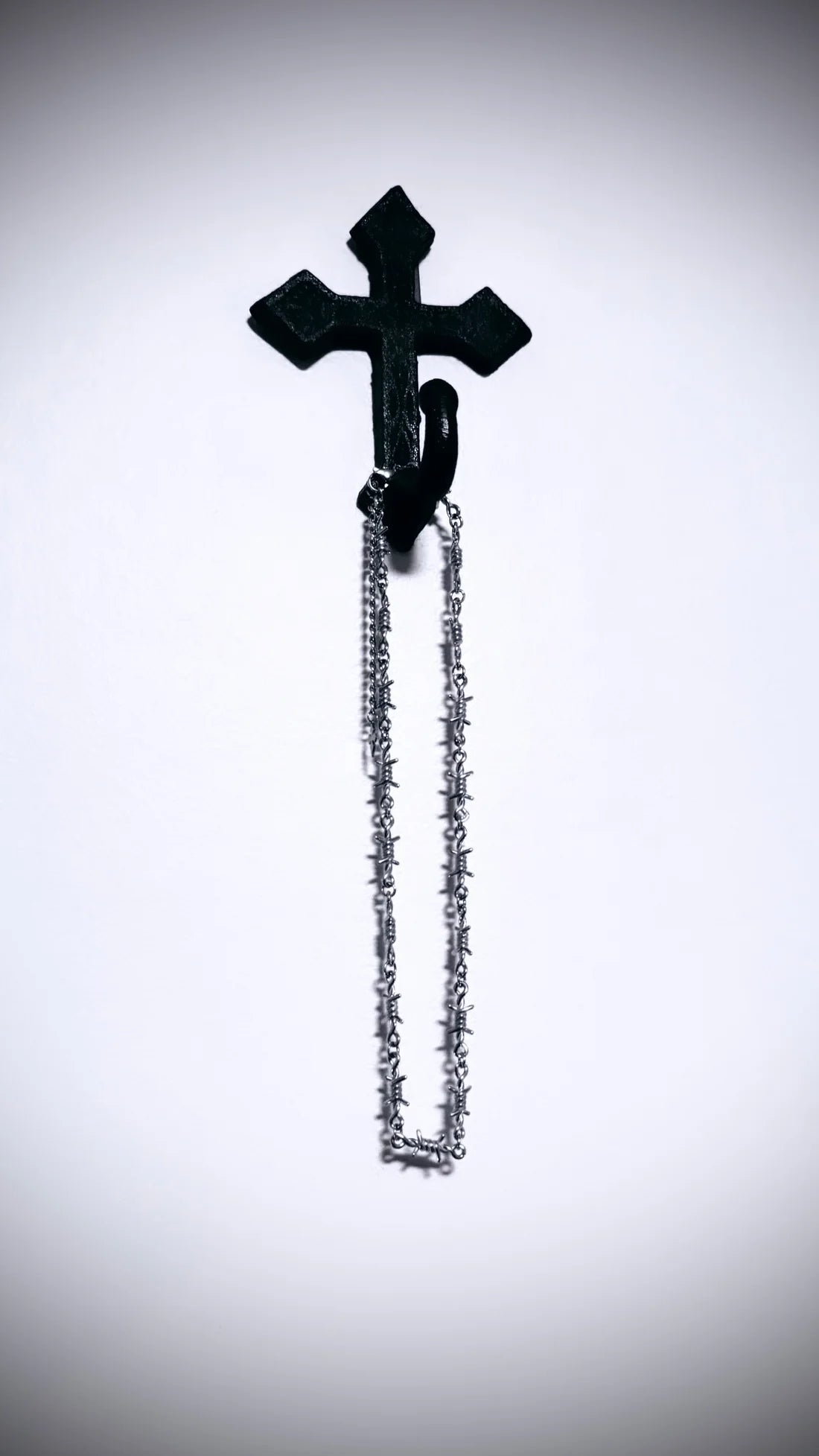 MINI BARBED WIRE NECKLACE