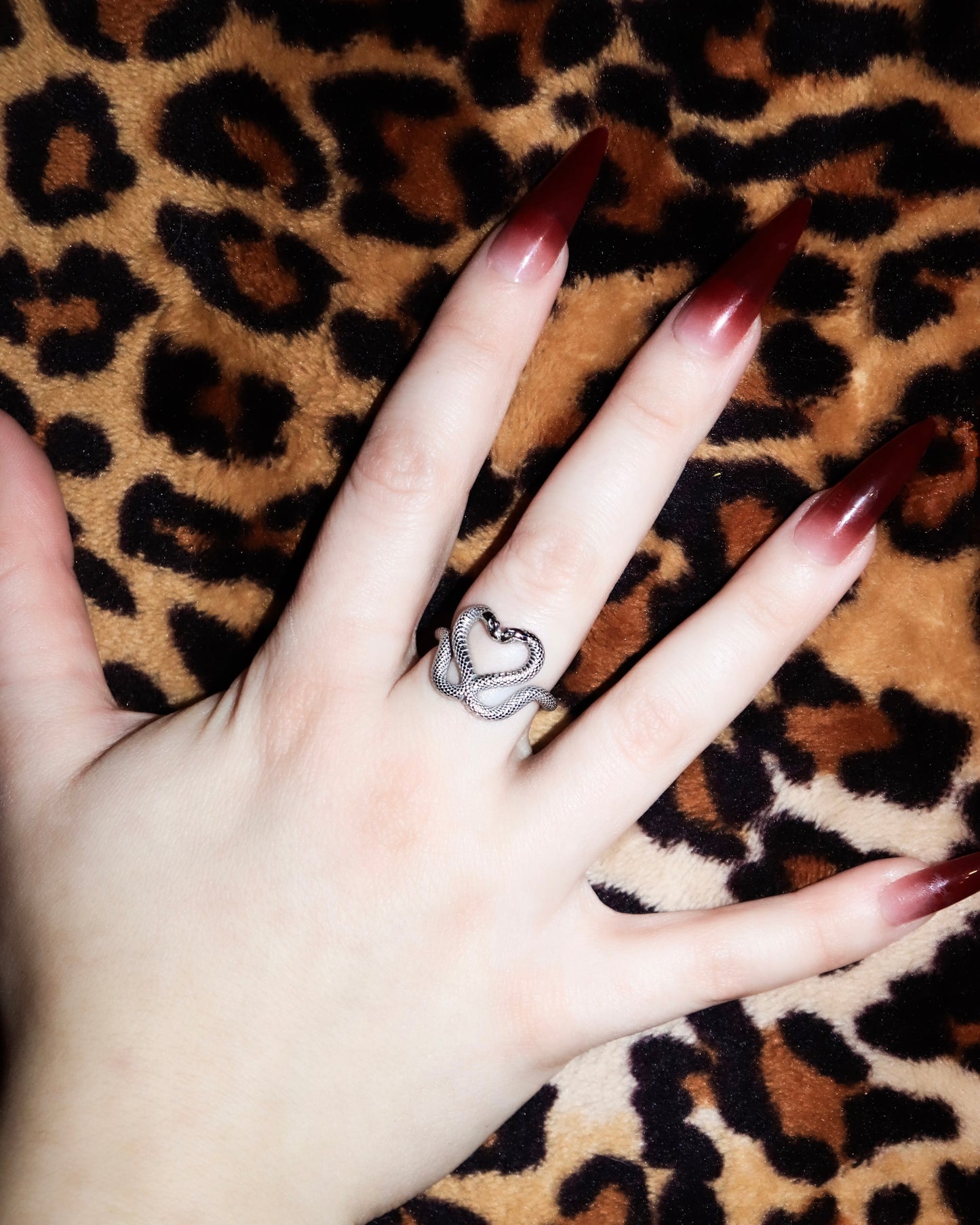 SNAKE HEART RING