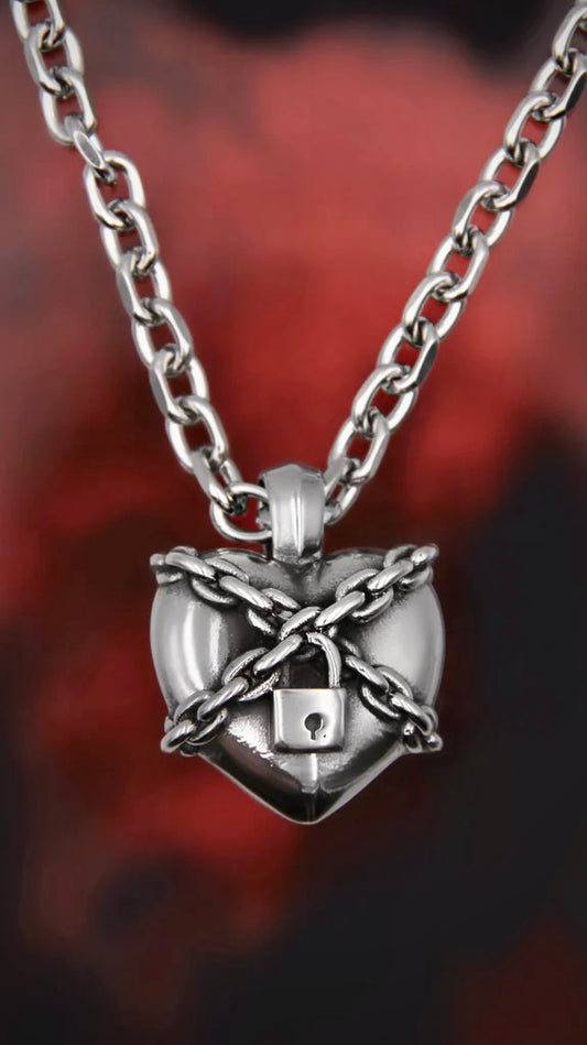 CHAINED UP HEART NECKLACE