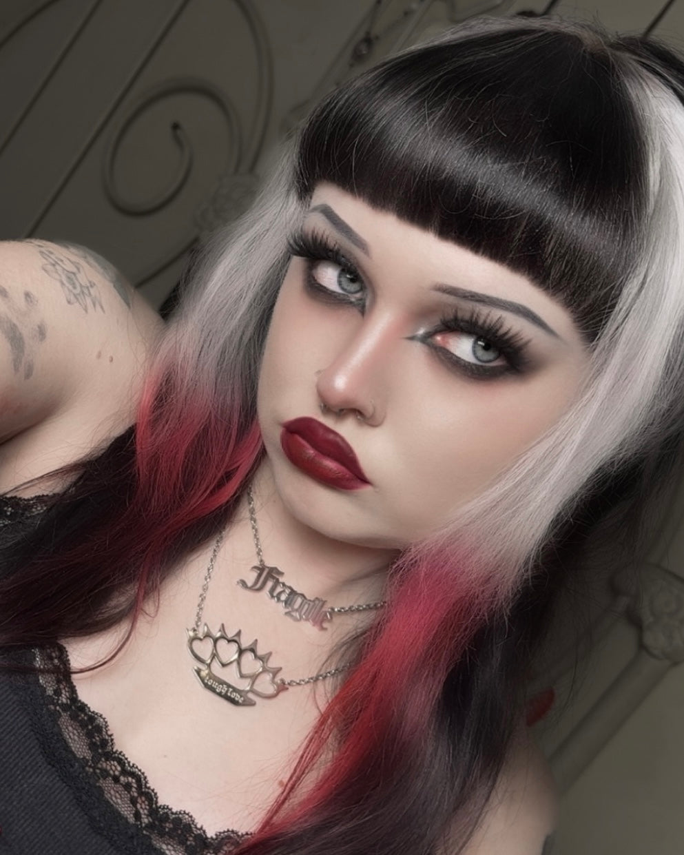FRAGILE NECKLACE