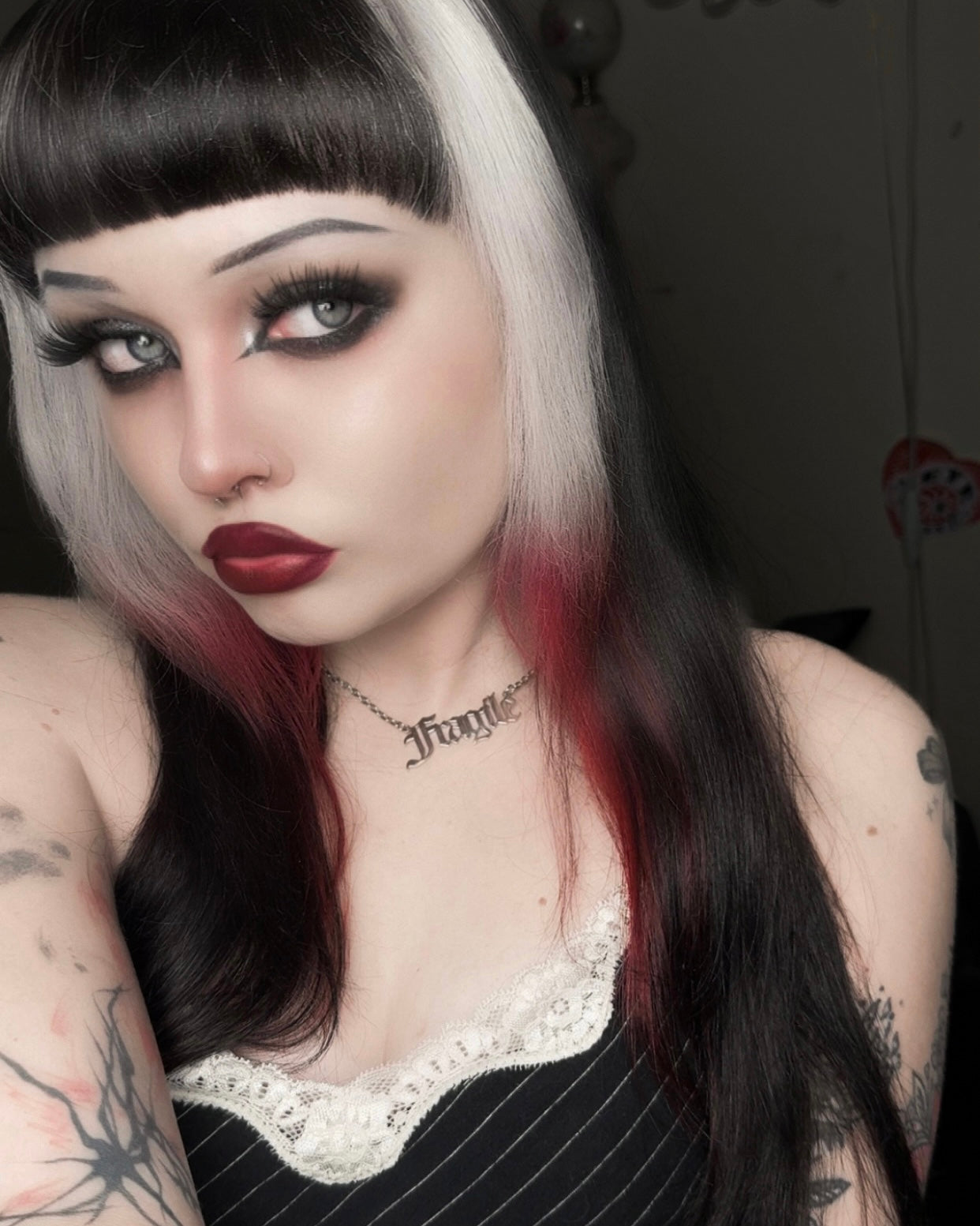 FRAGILE NECKLACE