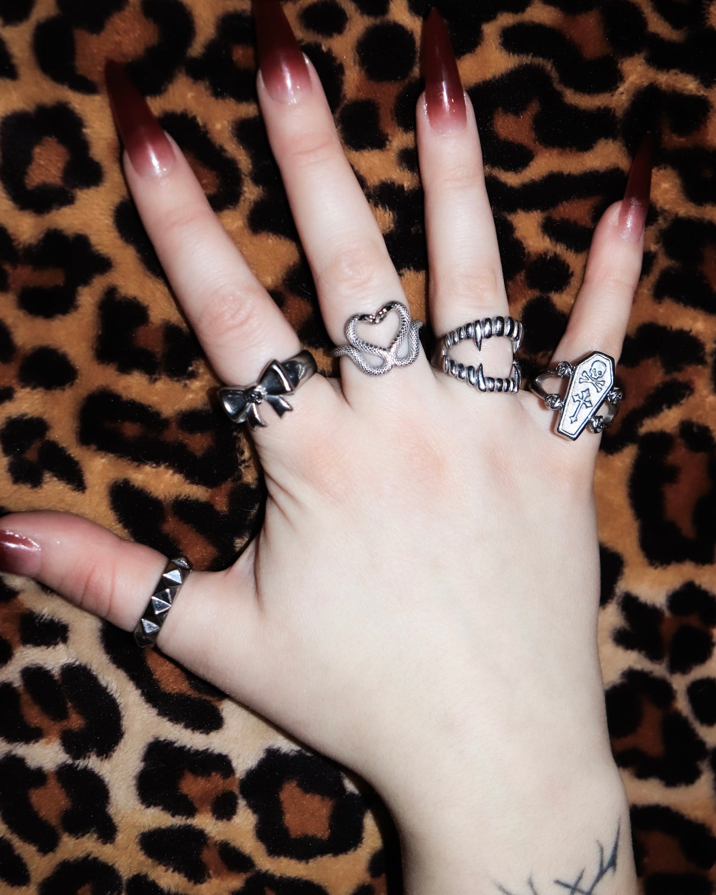 SNAKE HEART RING
