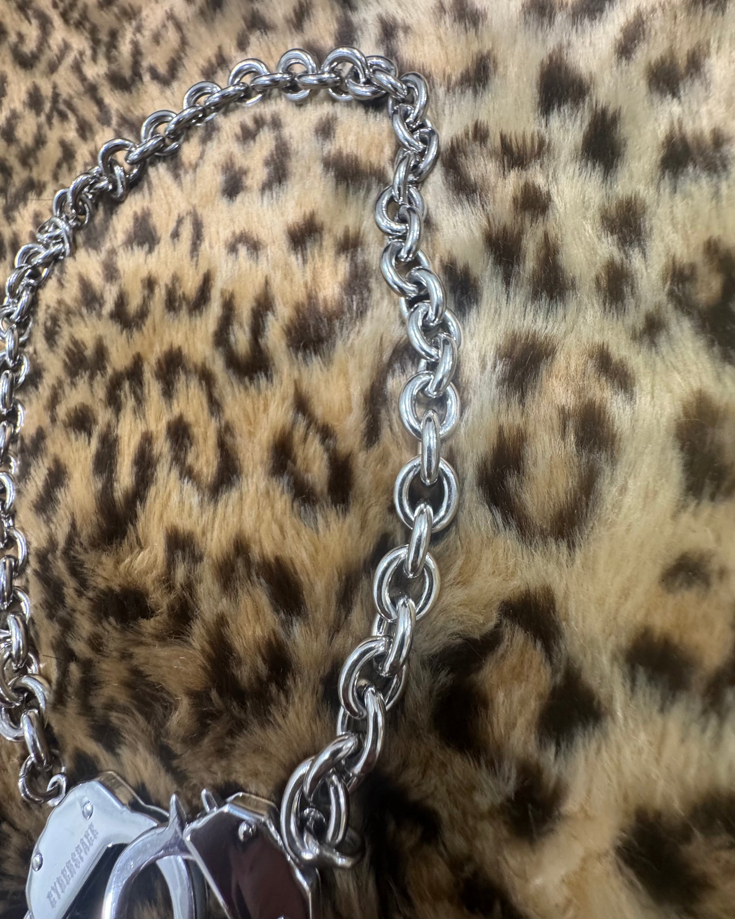 HANDCUFFS NECKLACE