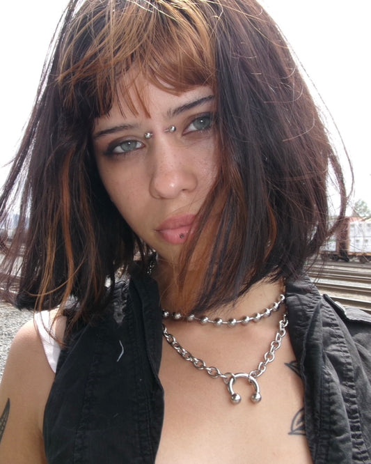 BALL SEPTUM HORSESHOE NECKLACE
