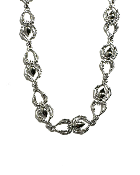 CRAWLING SPIDER NECKLACE