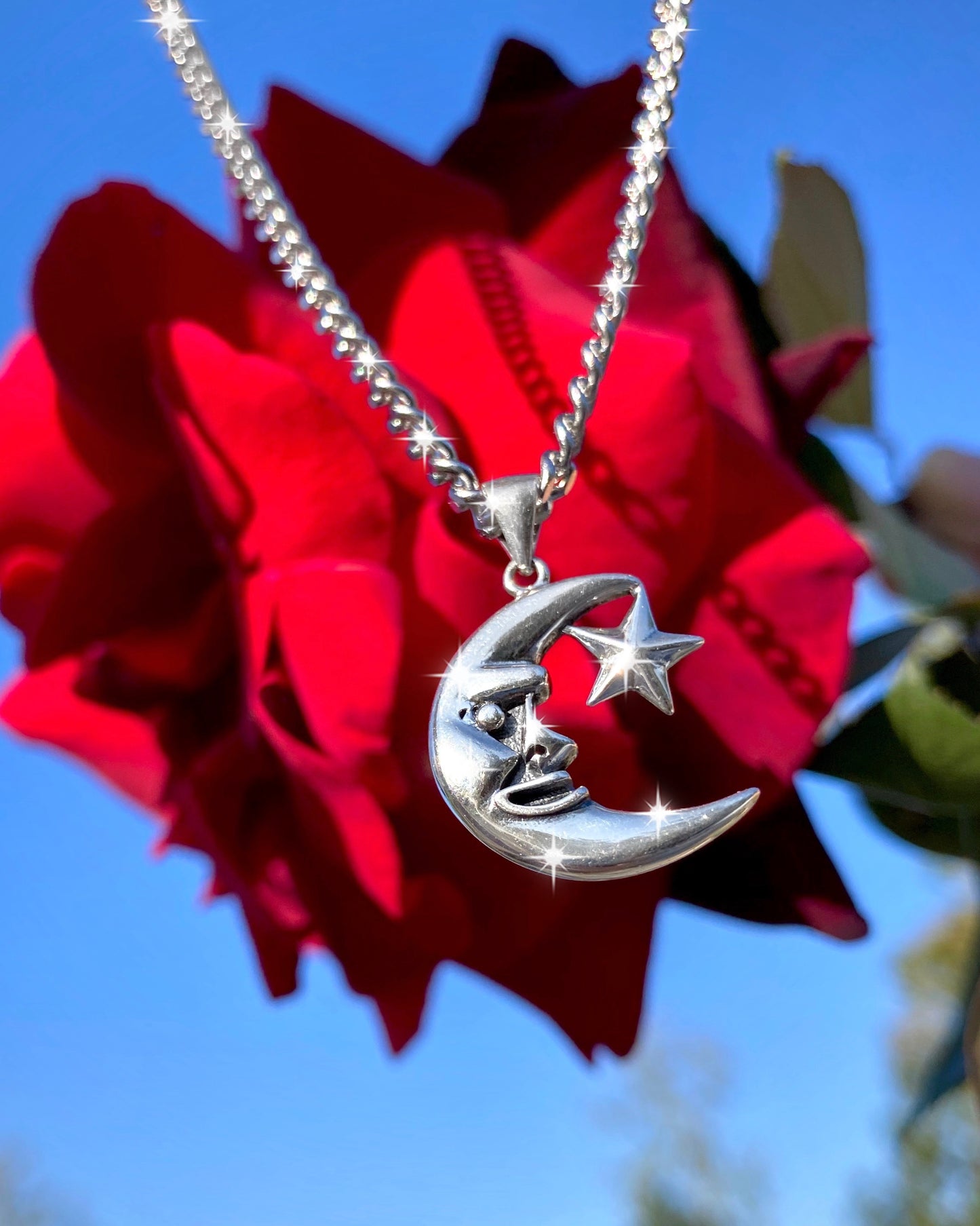 LA LUNA NECKLACE