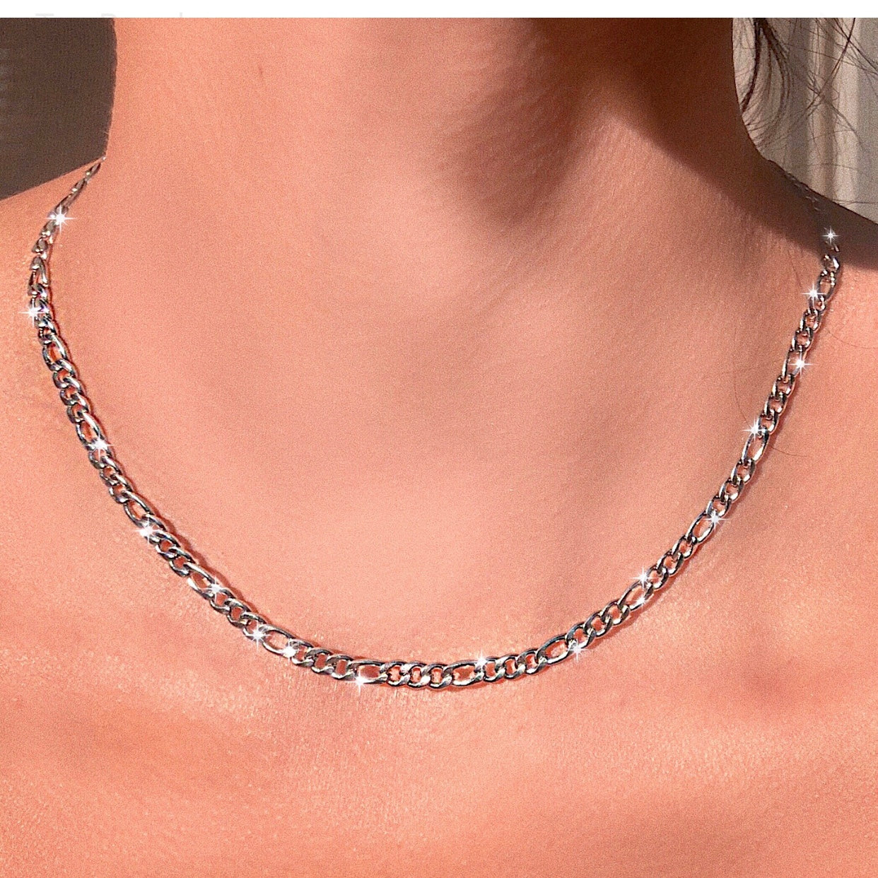 DAINTY FIGARO NECKLACE