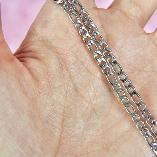 DAINTY FIGARO NECKLACE
