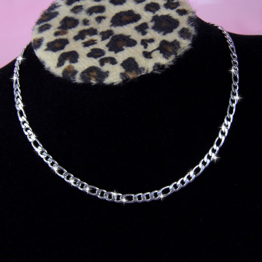 DAINTY FIGARO NECKLACE