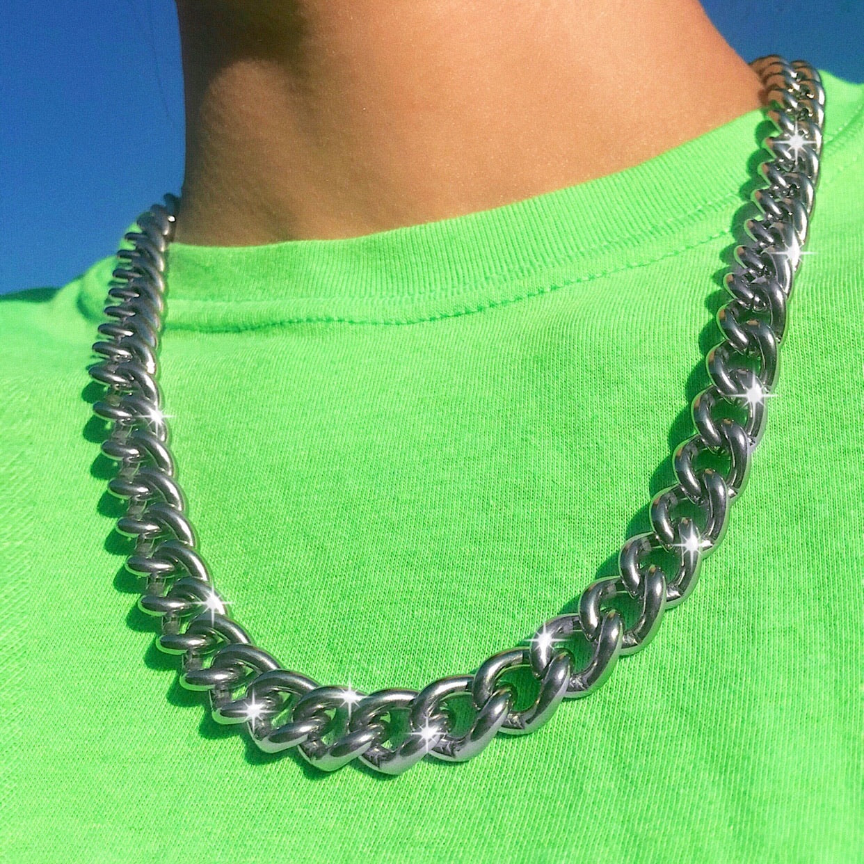 MINIMALIST CURB NECKLACE