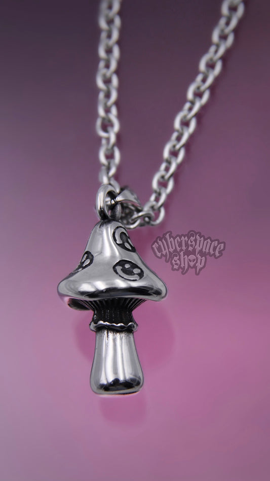 HAPPY MUSHROOM NECKLACE