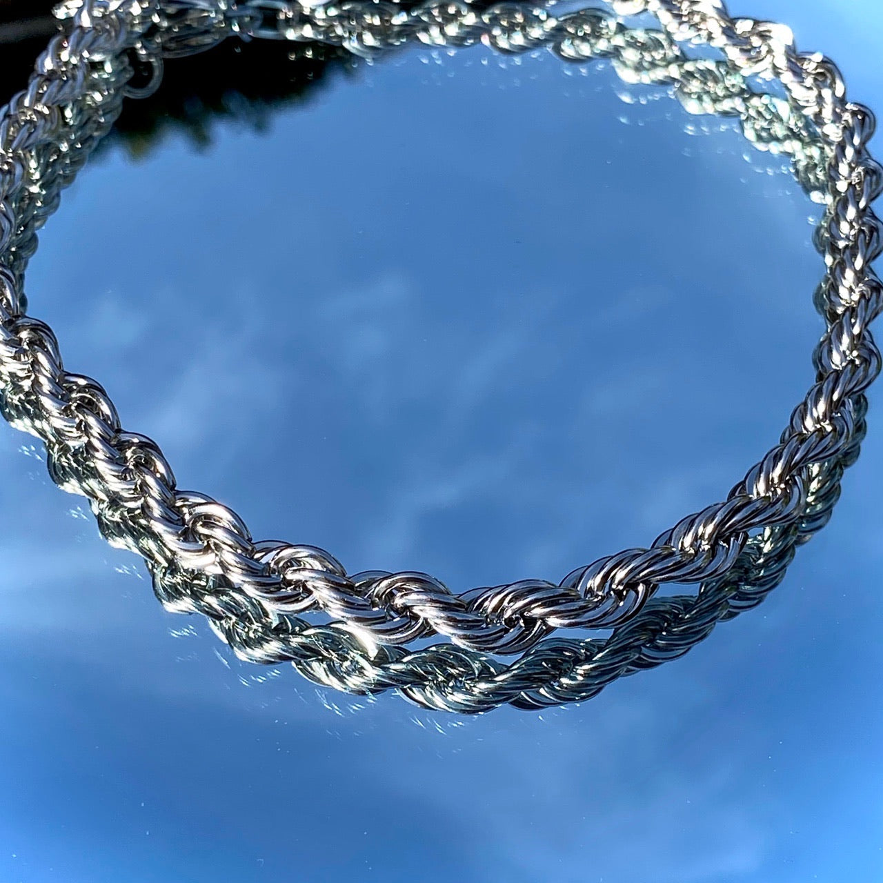 MINIMALIST SPIRAL CHOKER NECKLACE