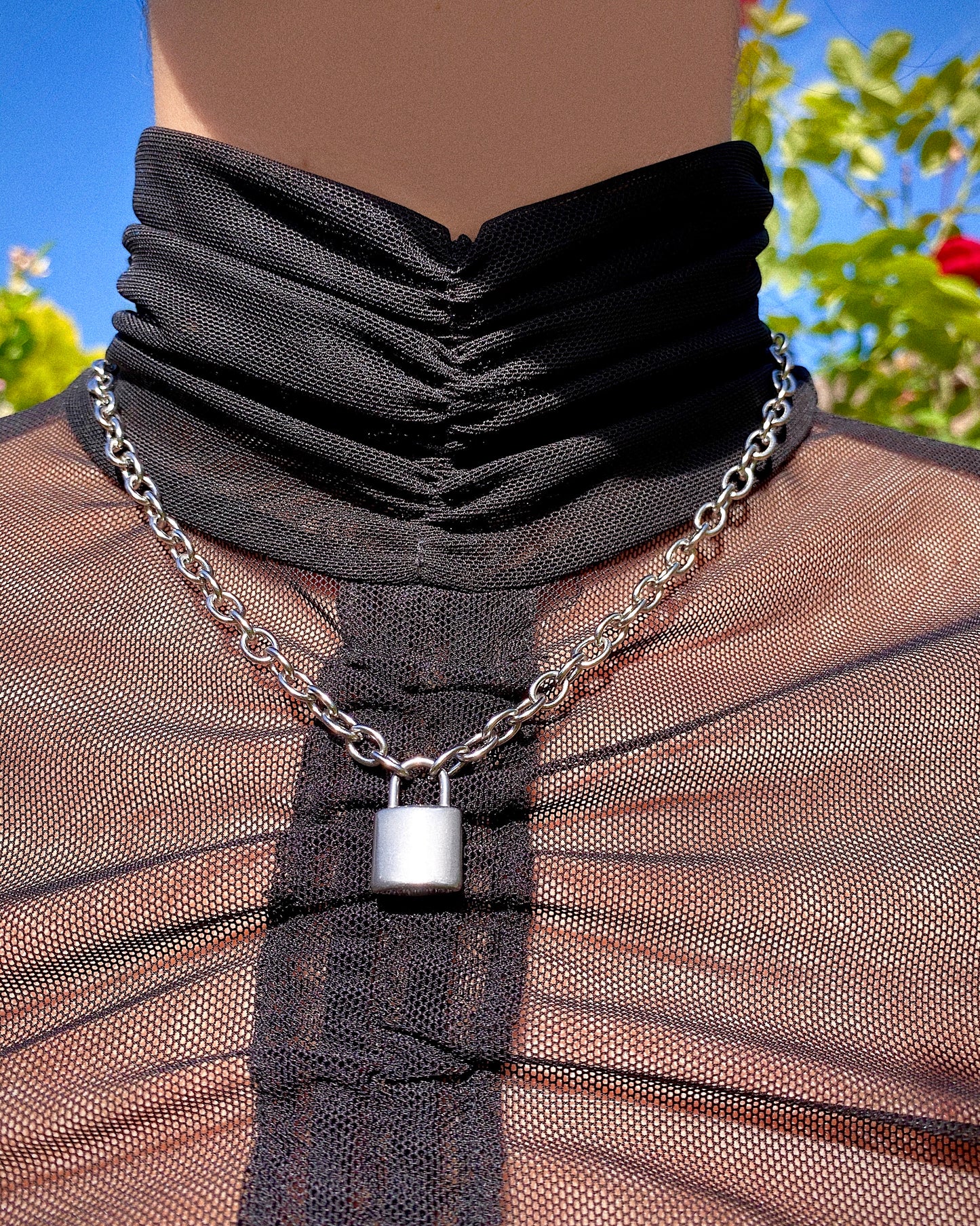 LOCK NECKLACE