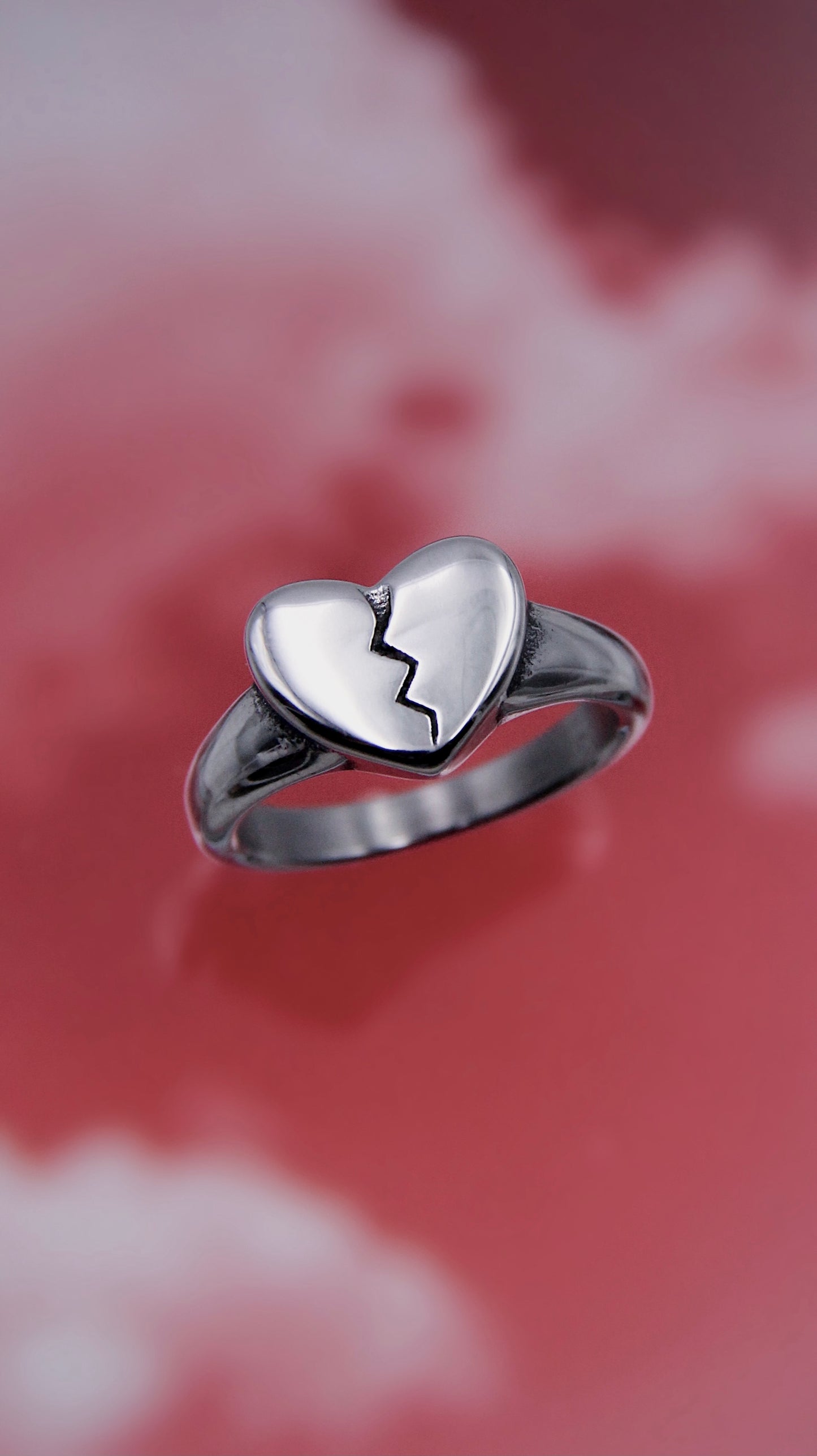 BROKEN HEART RING