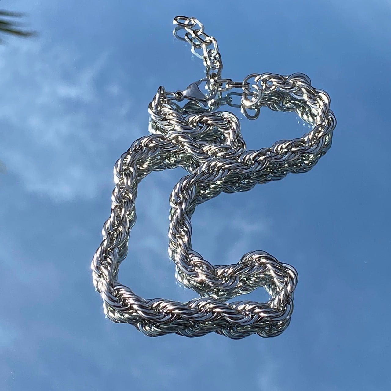 MINIMALIST SPIRAL CHOKER NECKLACE