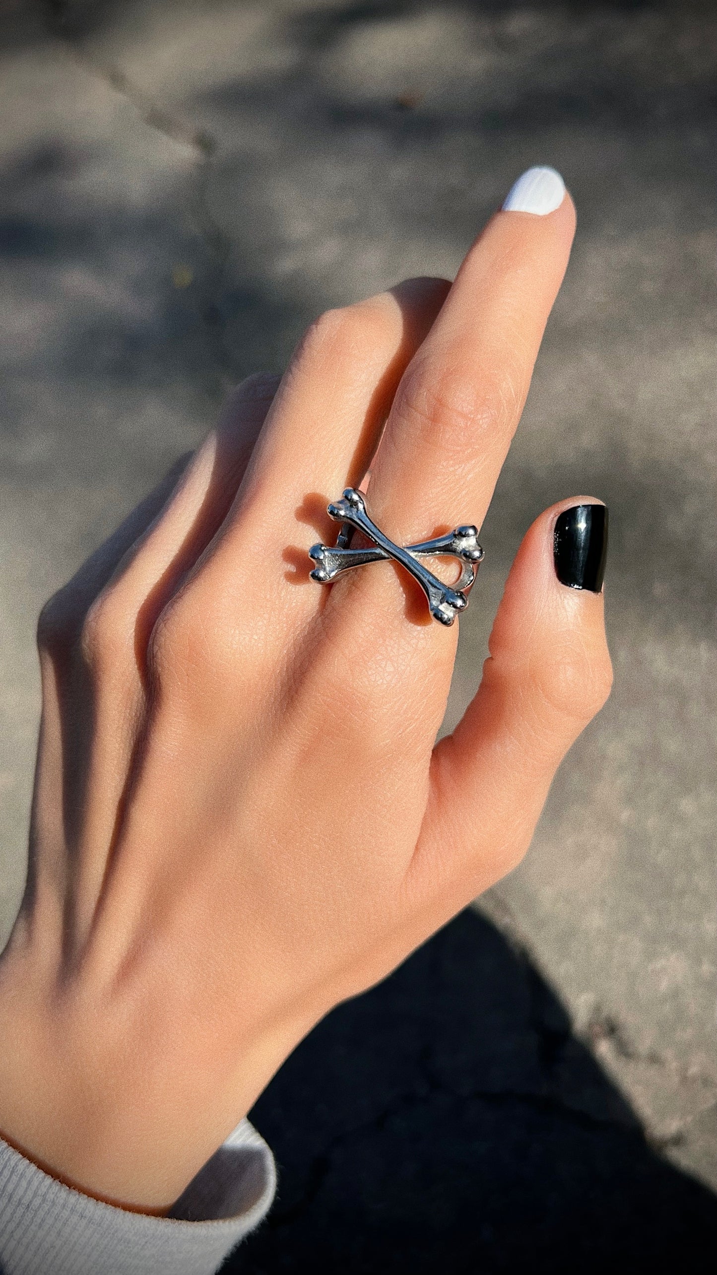CROSSBONES RING