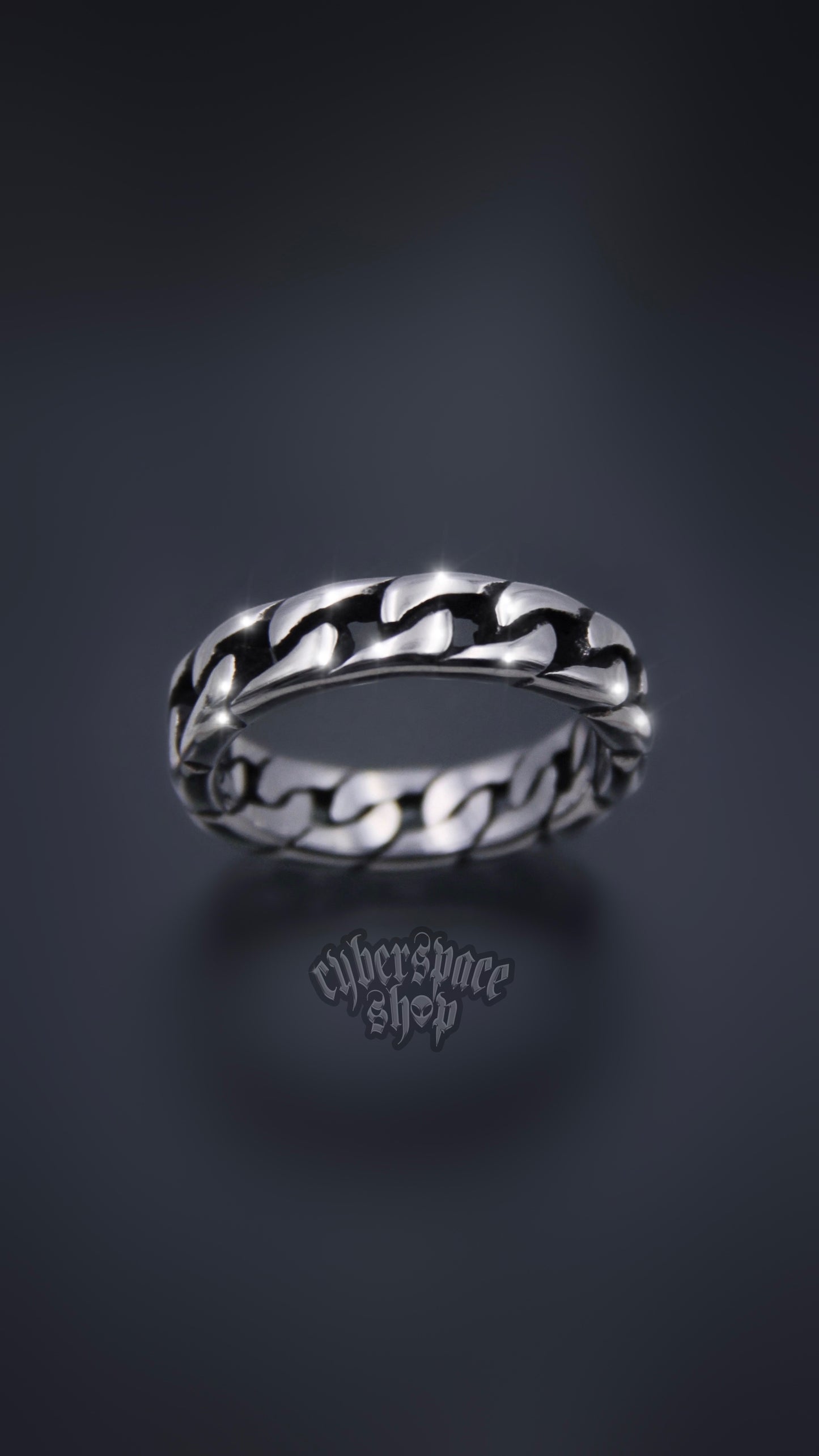 LINKED UP CHAIN RING
