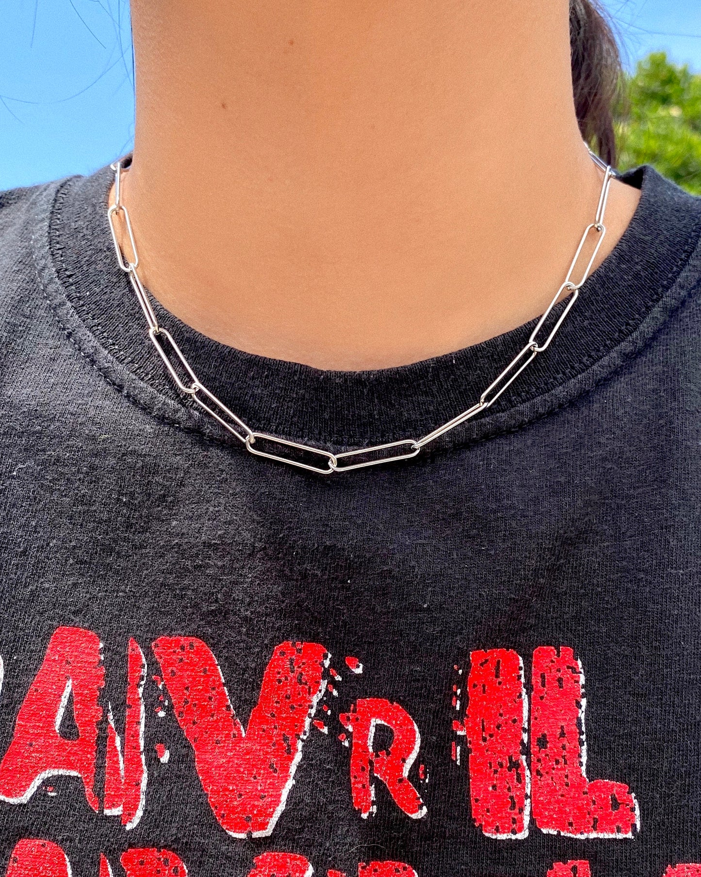 LARGE PAPER CLIP CHAIN NECKLACE