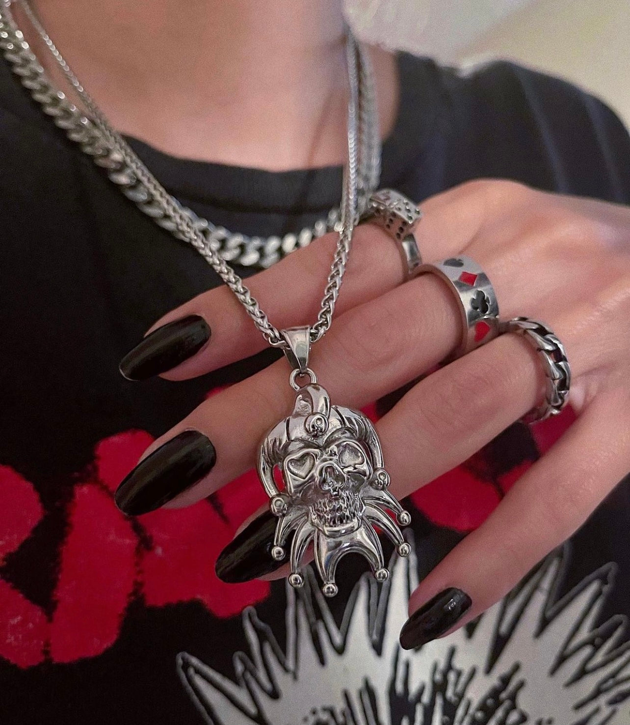 JOKER NECKLACE