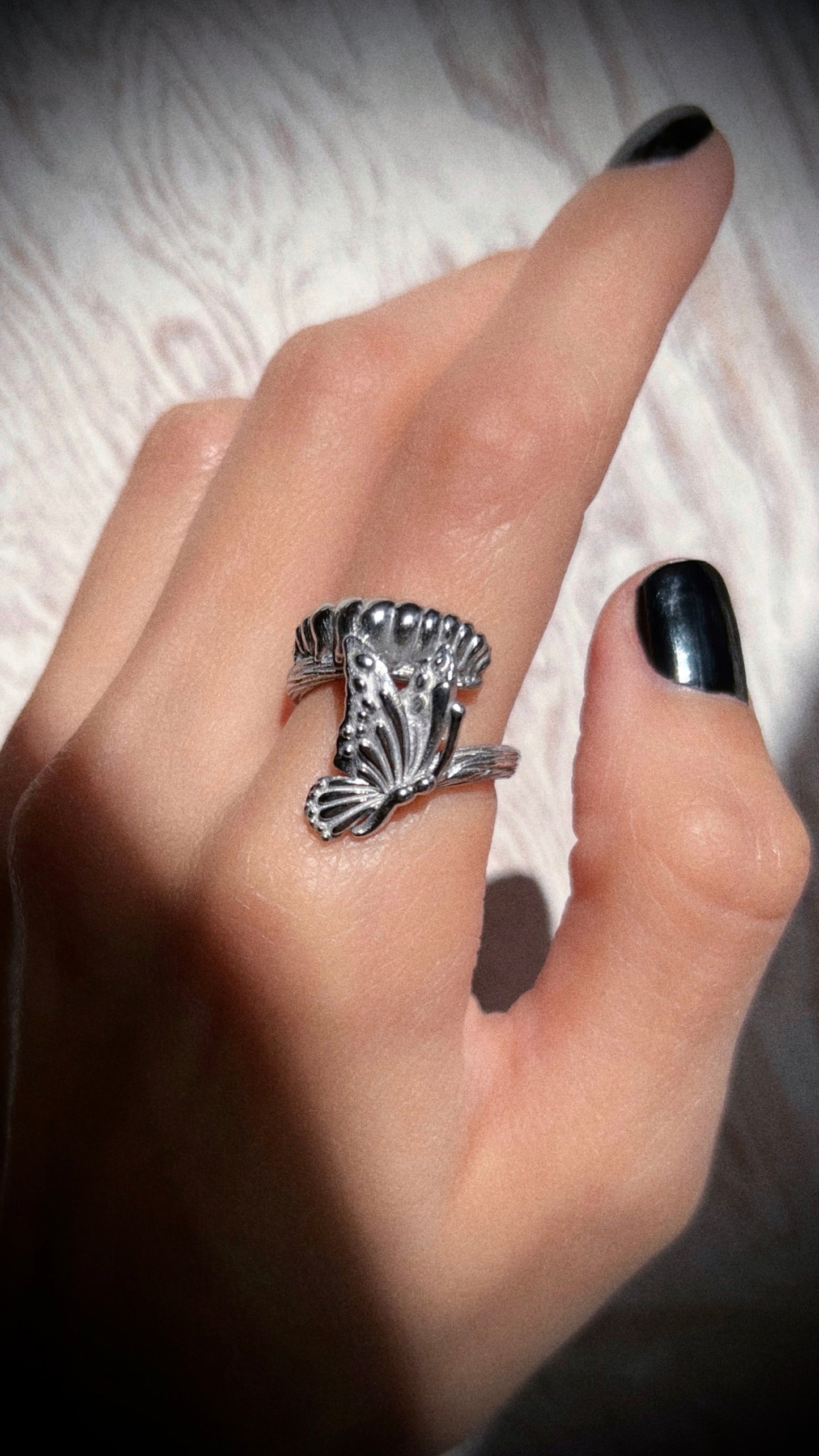 CATERPILLAR BUTTERFLY RING