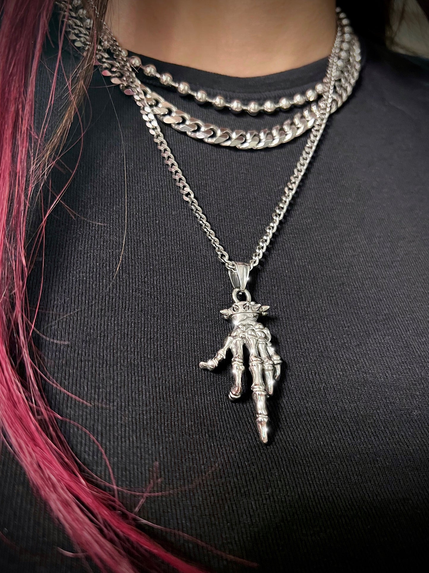 SKELETON FLIP OFF NECKLACE