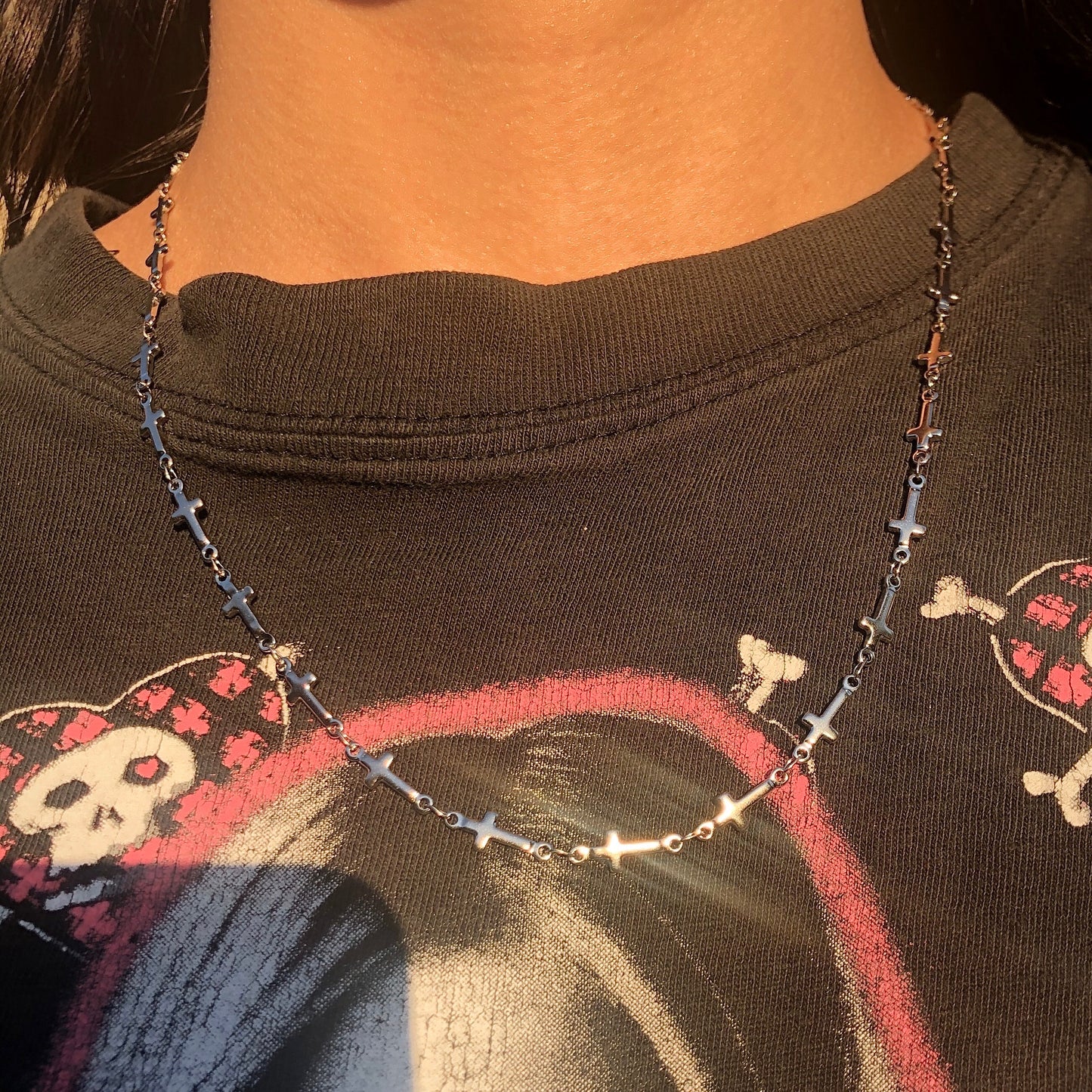 DAINTY CROSS CHAIN NECKLACE