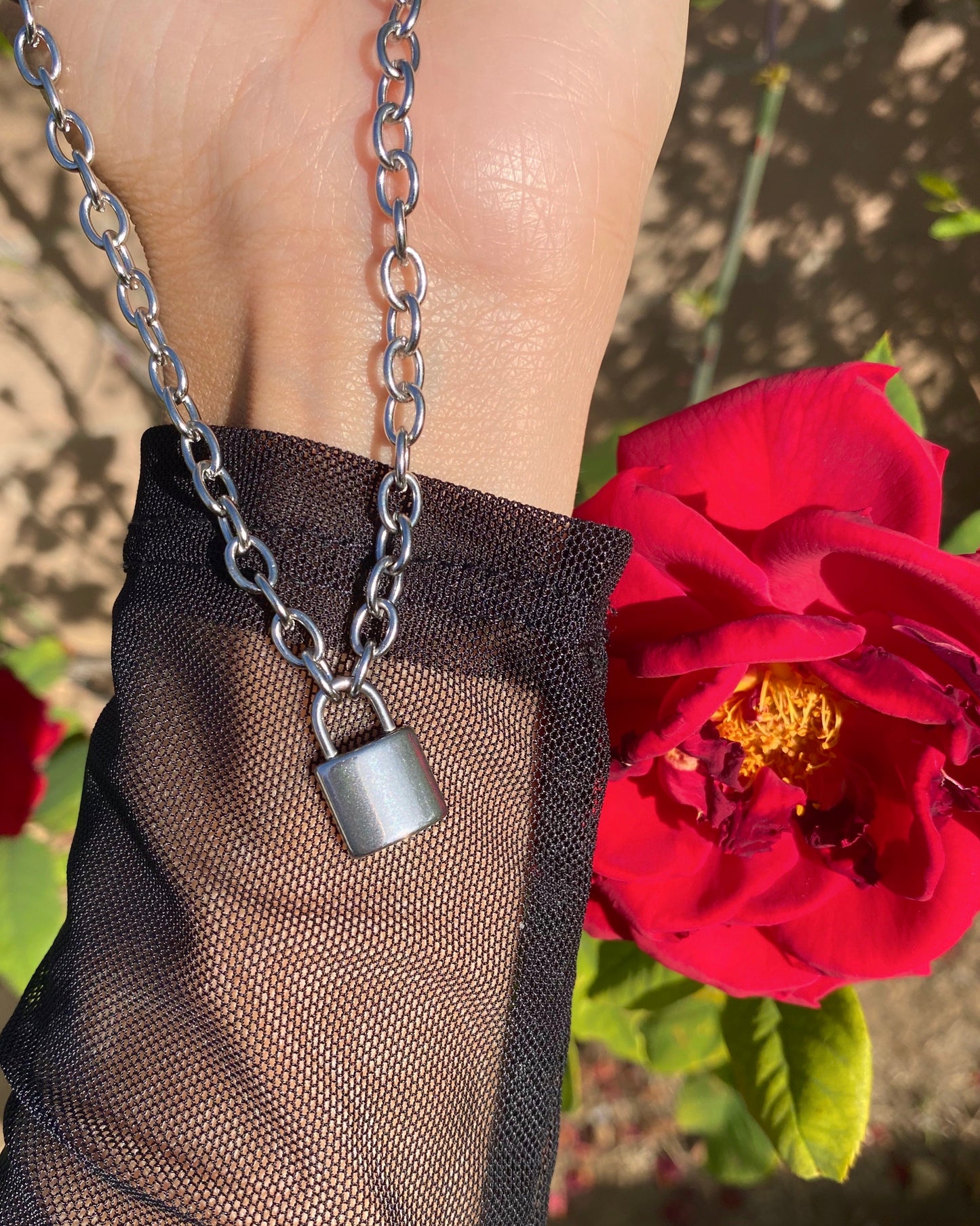 LOCK NECKLACE