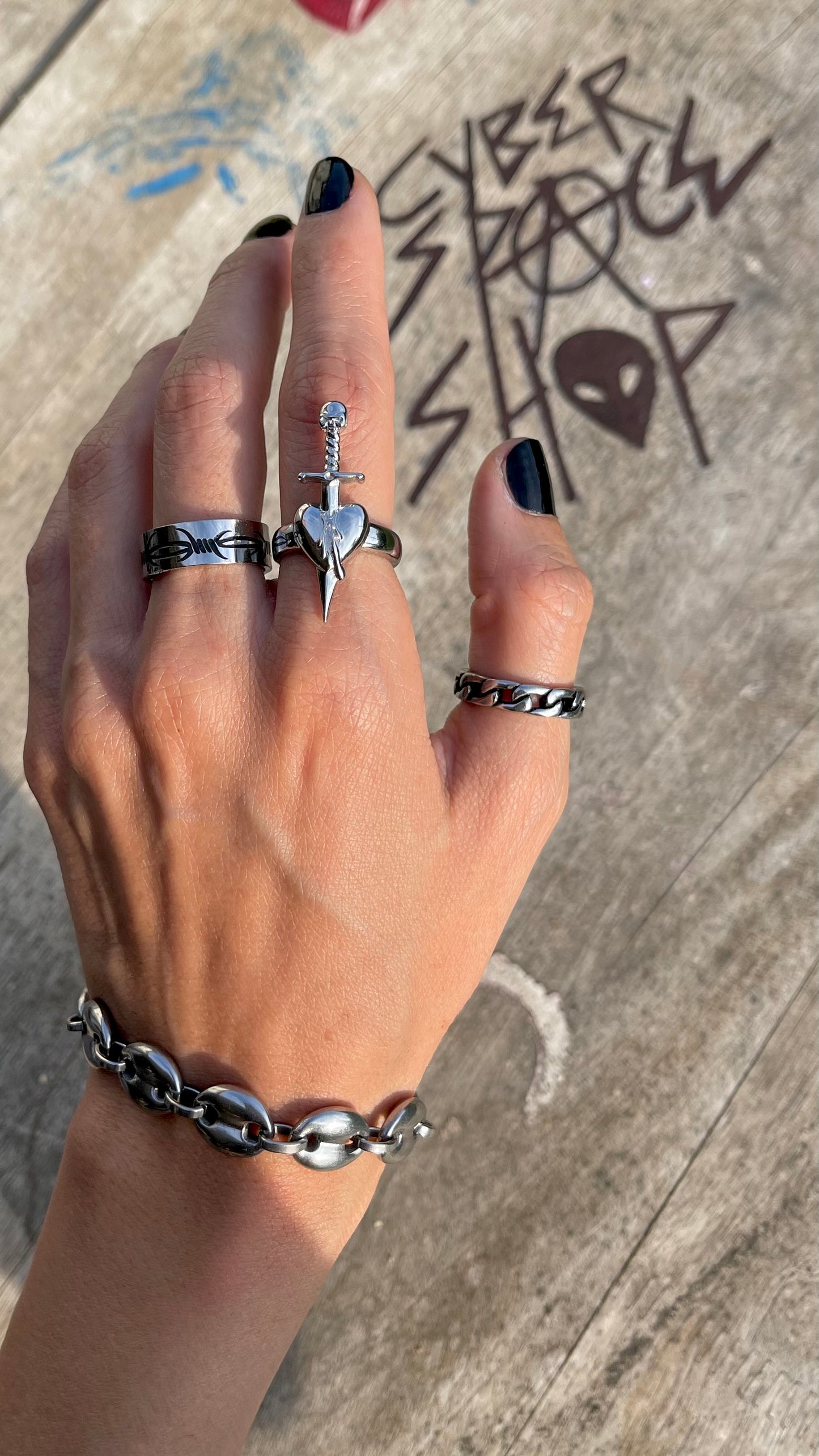 PIERCED HEART RING
