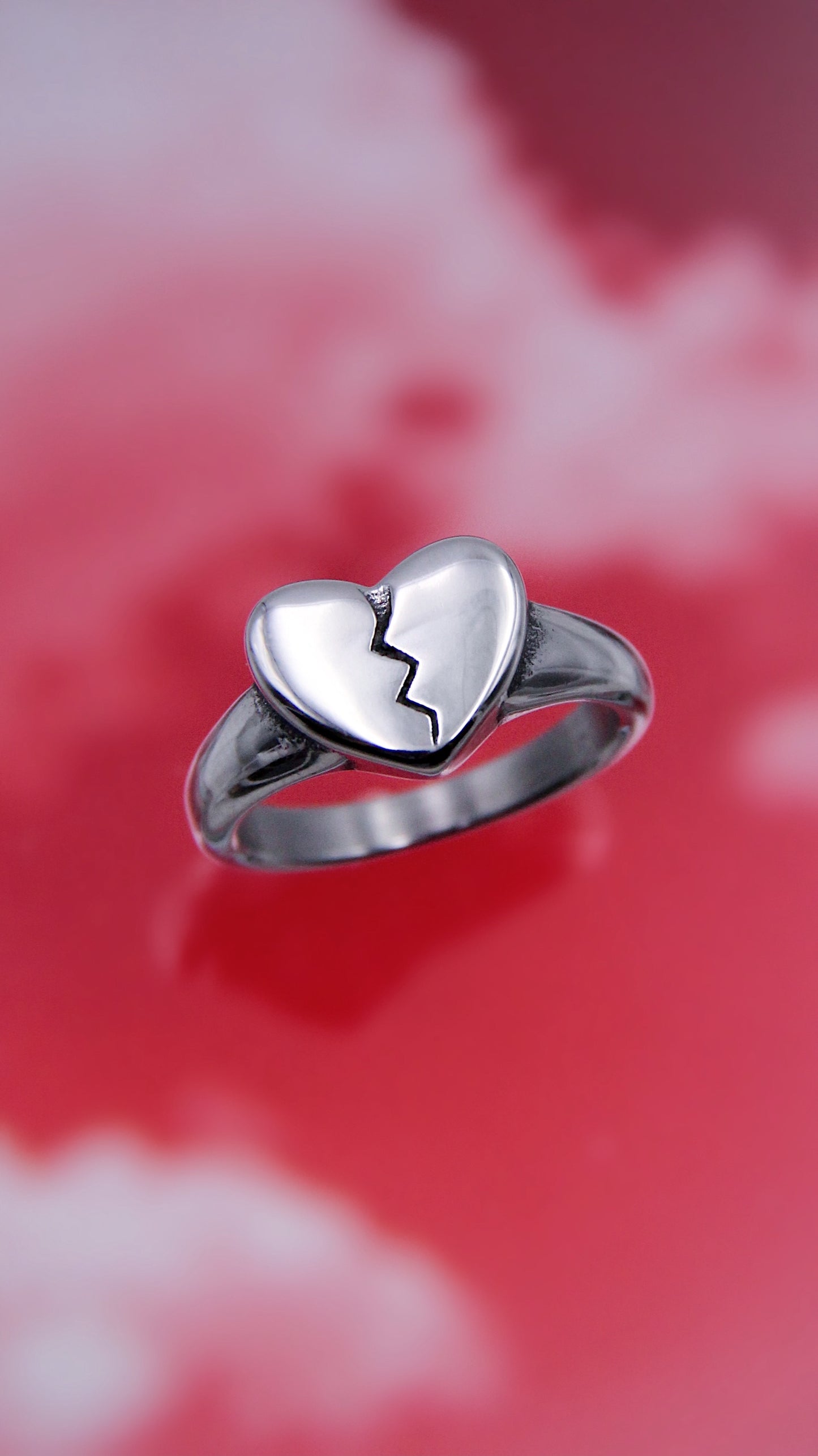 BROKEN HEART RING