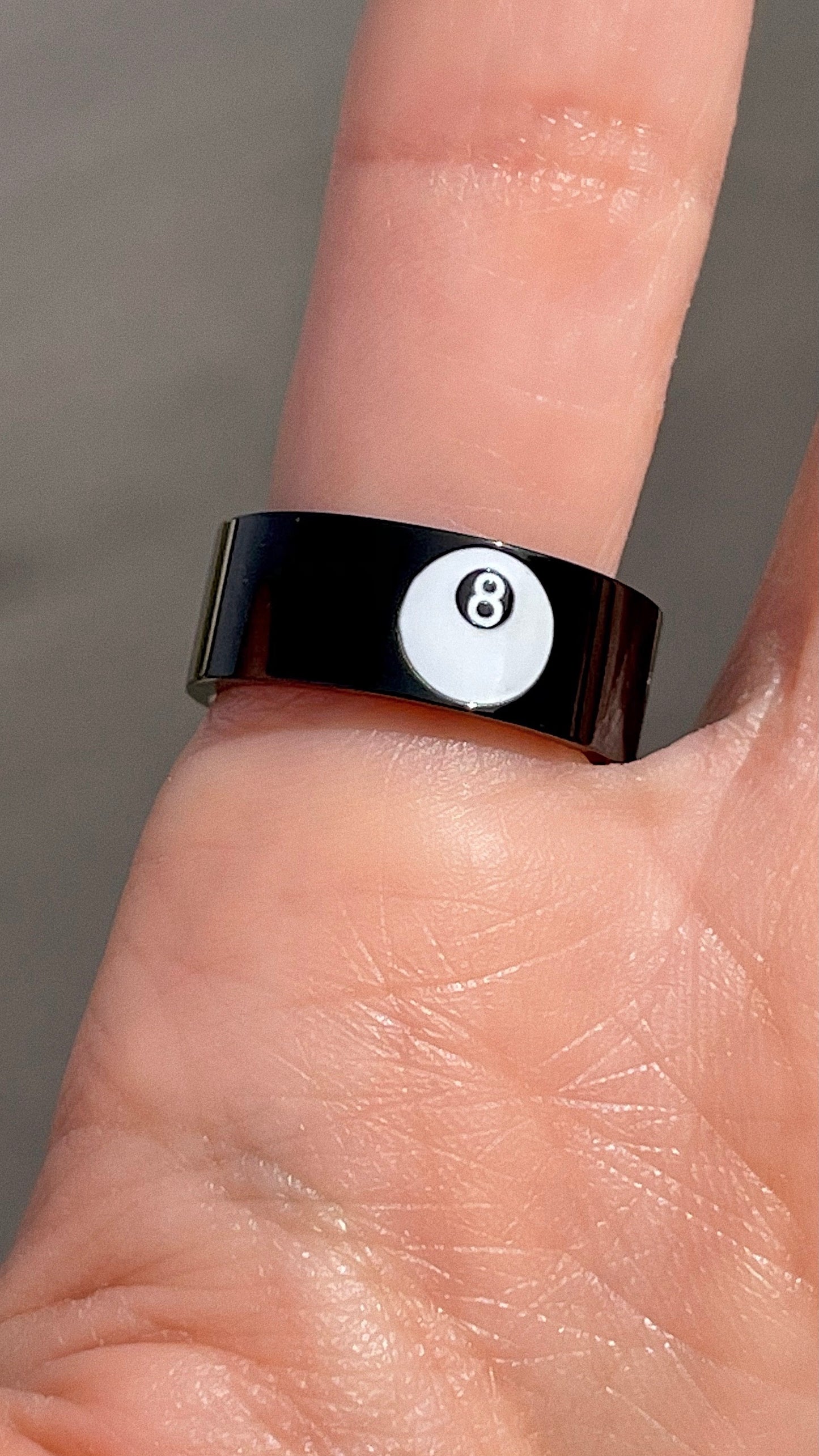 MAGIC 8 BALL RING