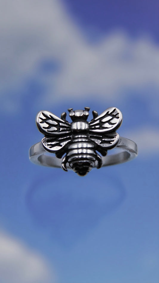 BEE RING