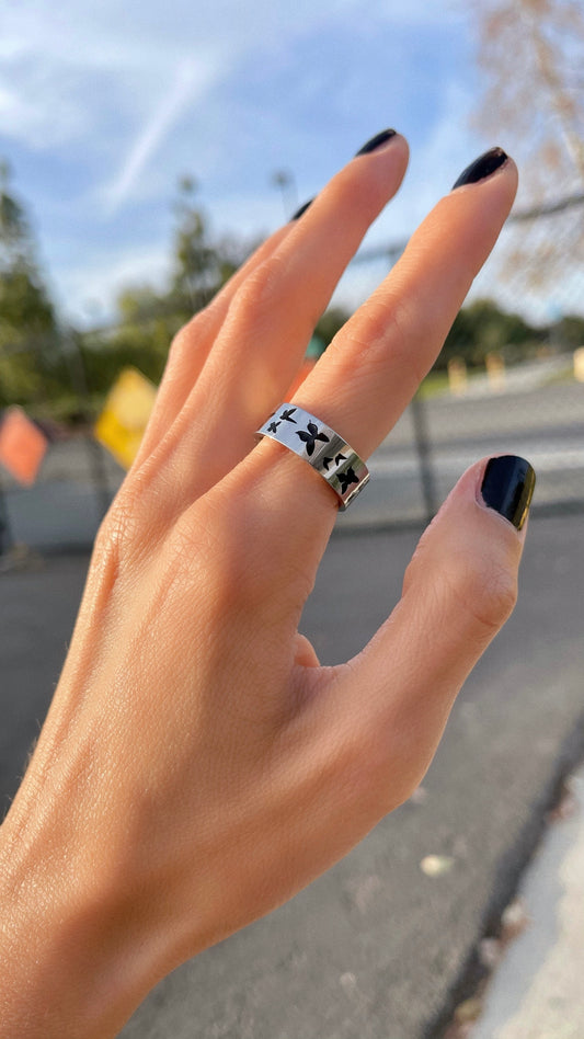 FLUTTER BUTTERFLY RING