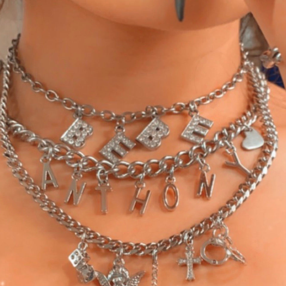 BEBE NECKLACE