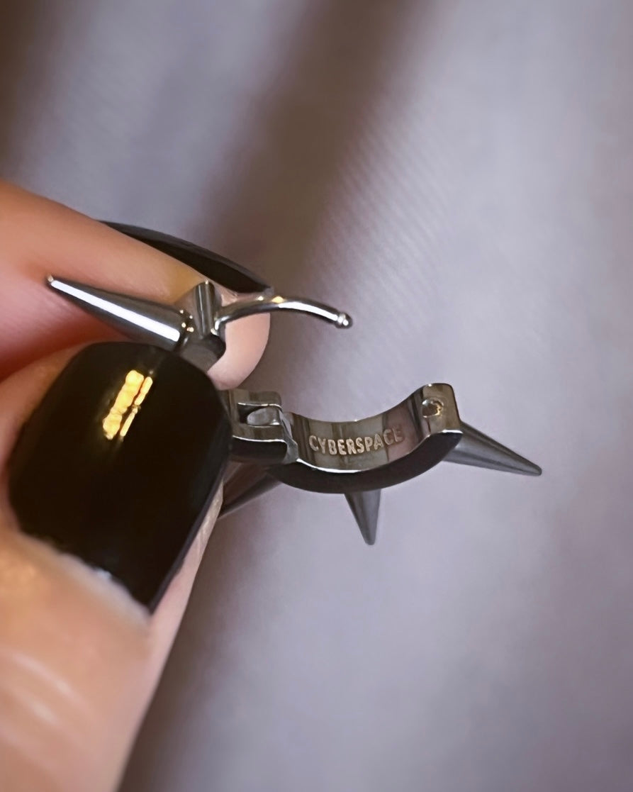 SINNER SPIKE EARRINGS