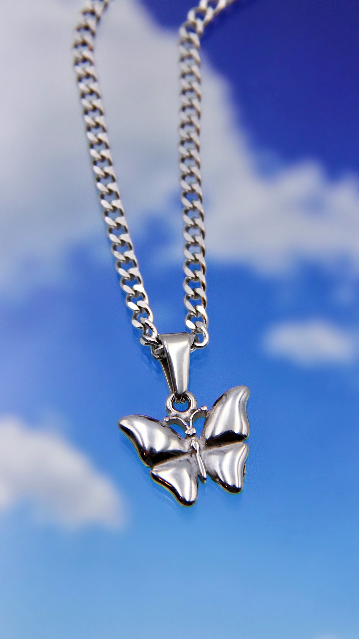 SWEET BUTTERFLY NECKLACE
