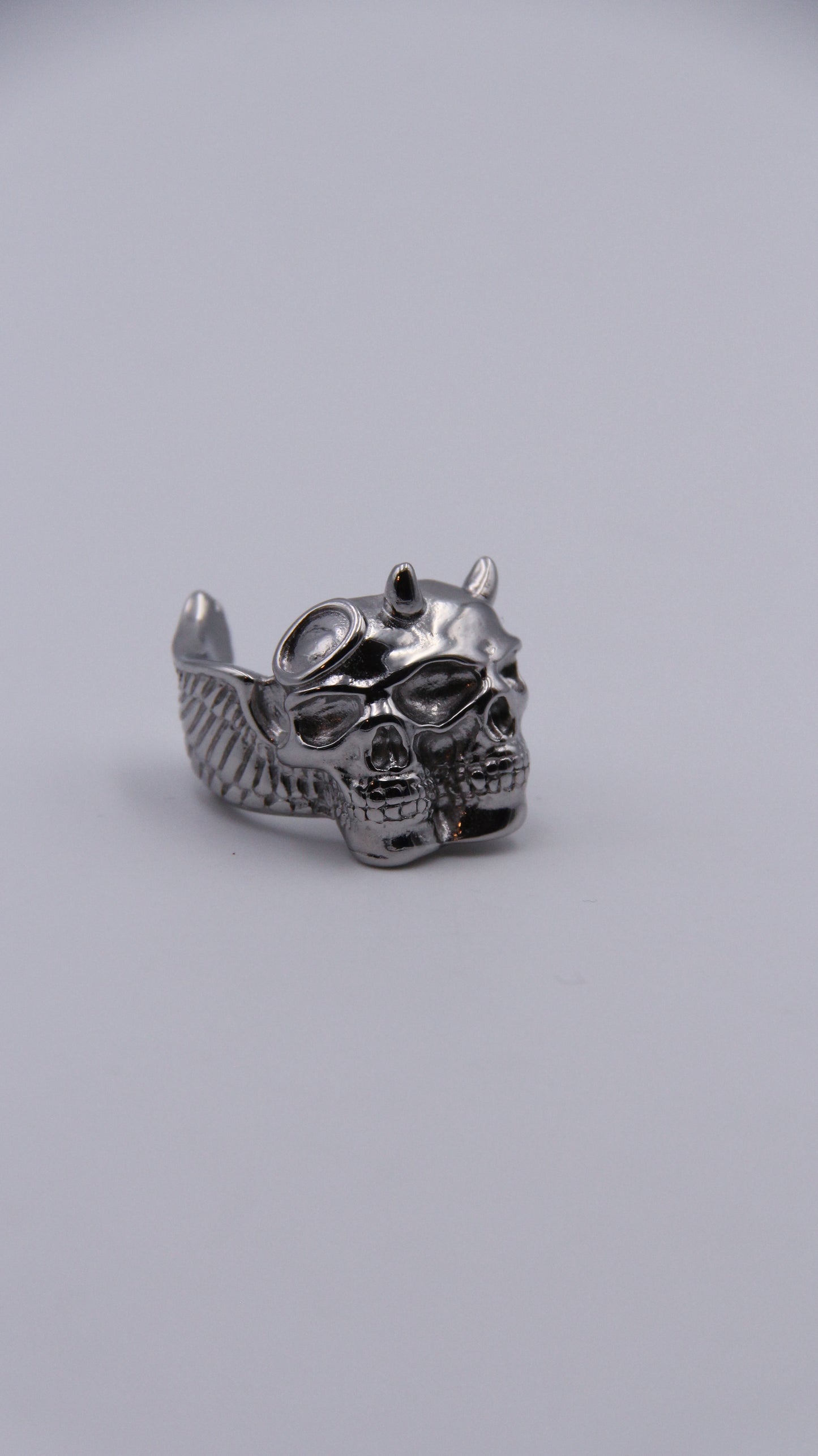 HALF EVIL SKULL RING
