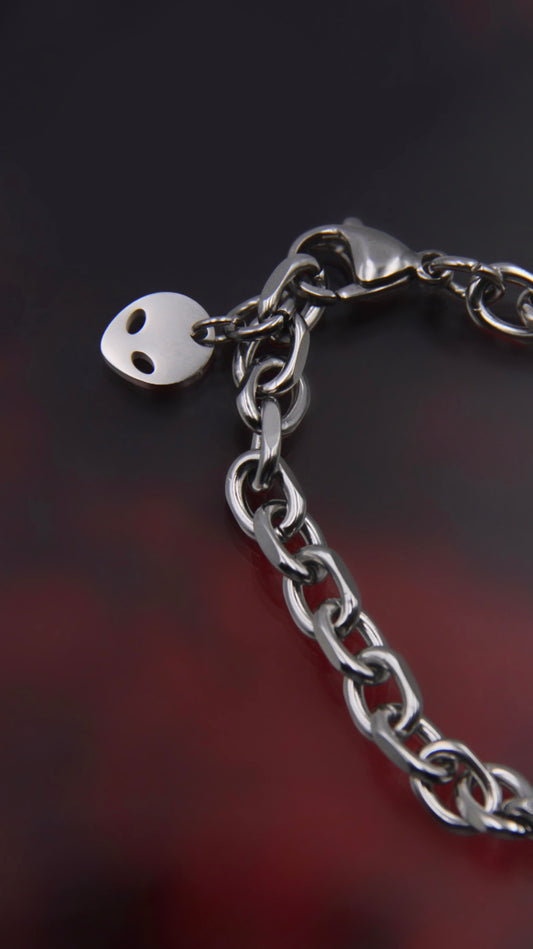 CHAINED UP HEART NECKLACE