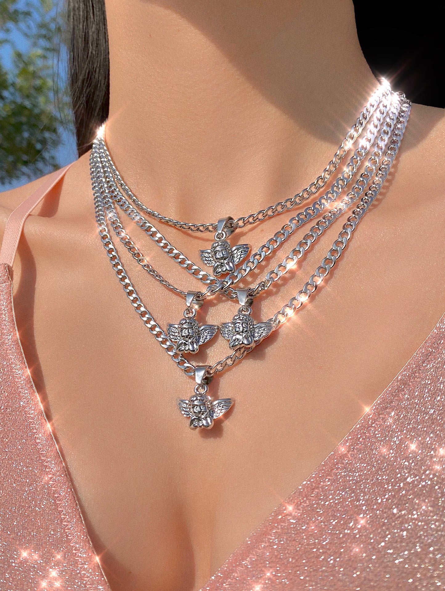 DAYDREAMING ANGEL NECKLACE