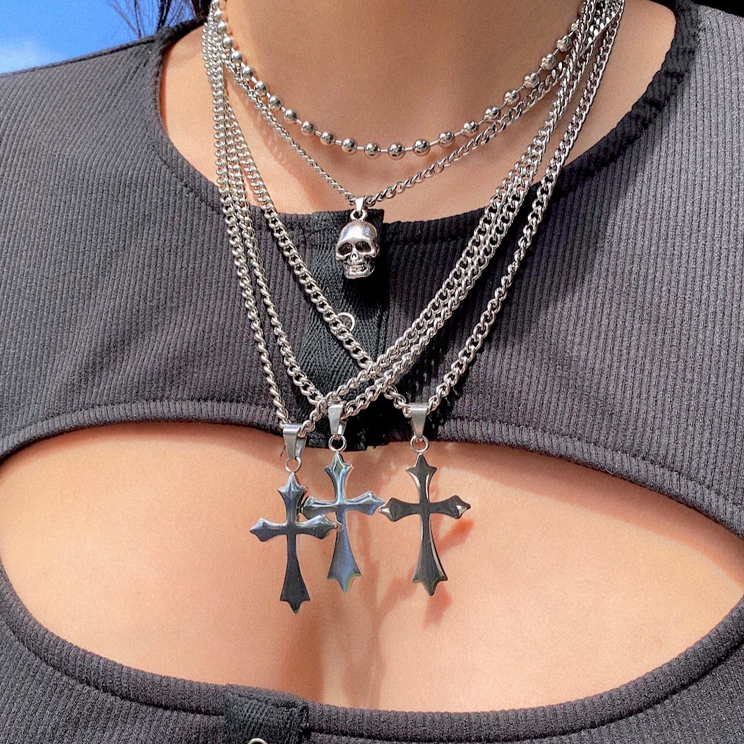 SINNER CROSS NECKLACE