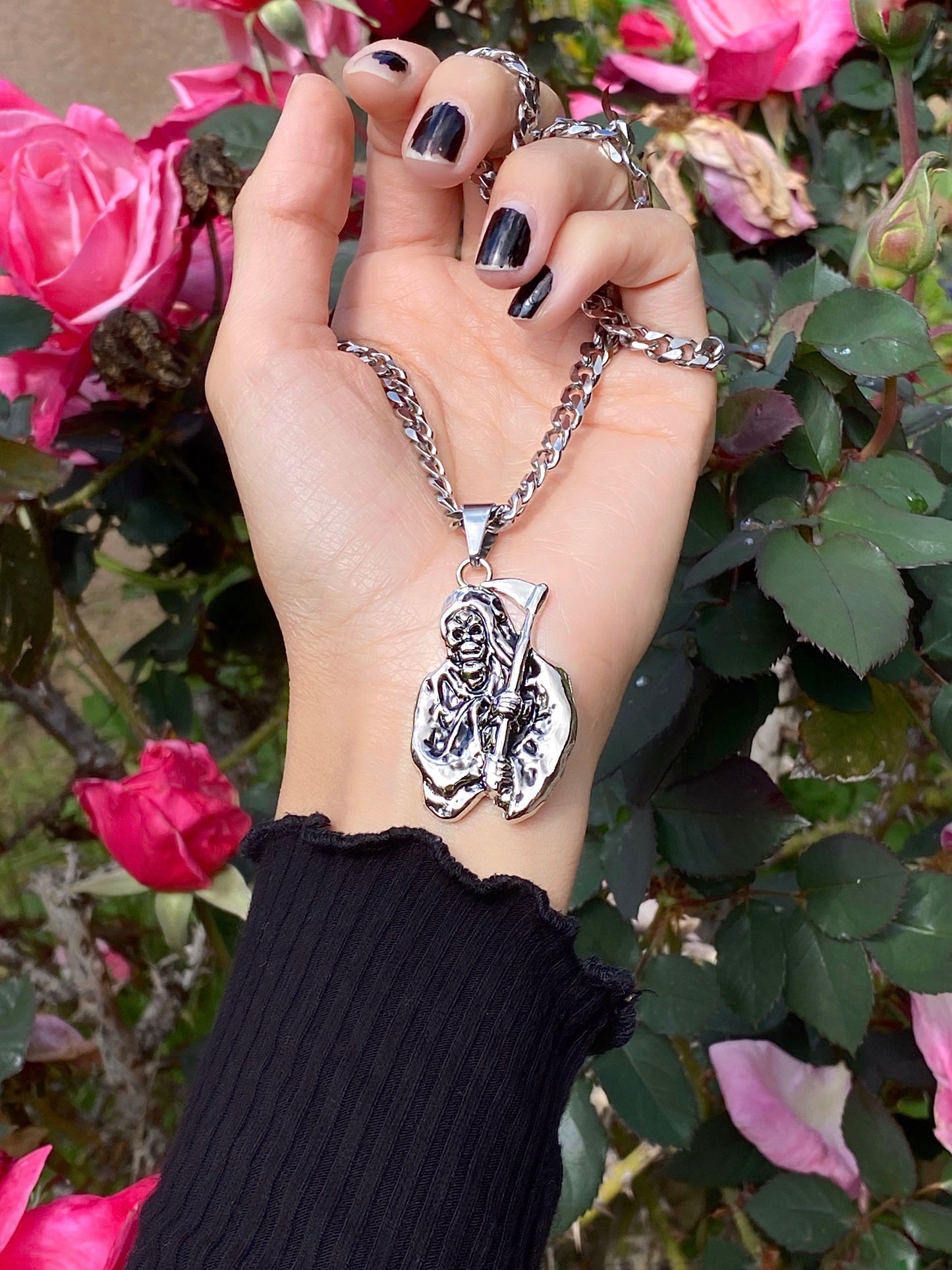 FEAR THE REAPER NECKLACE