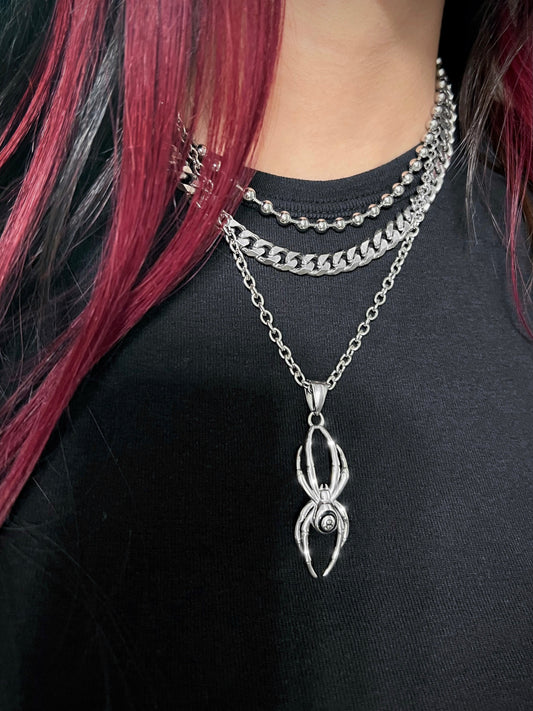 WICKED 8 SPIDER NECKLACE