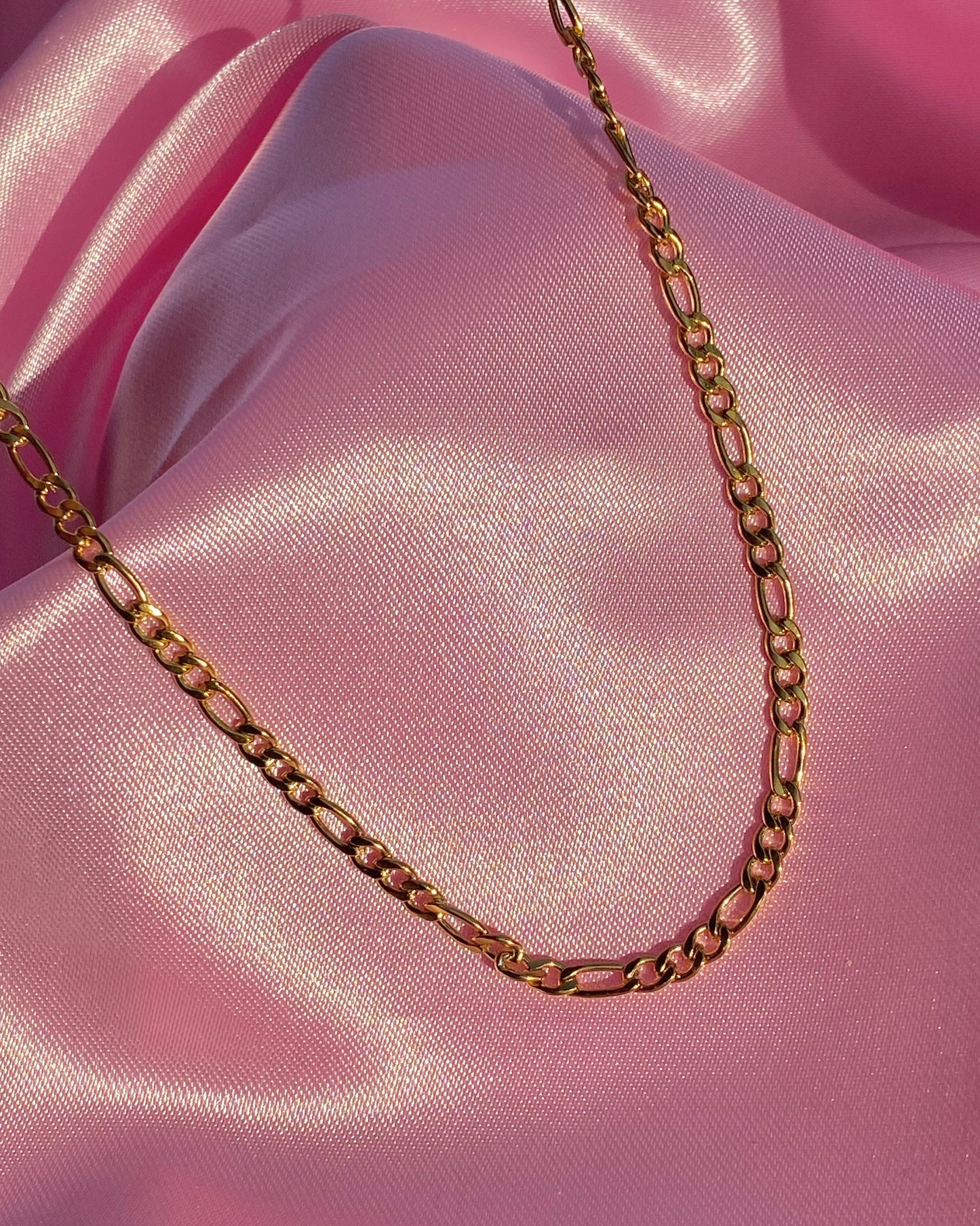 SIMPLE GOLD FIGARO NECKLACE