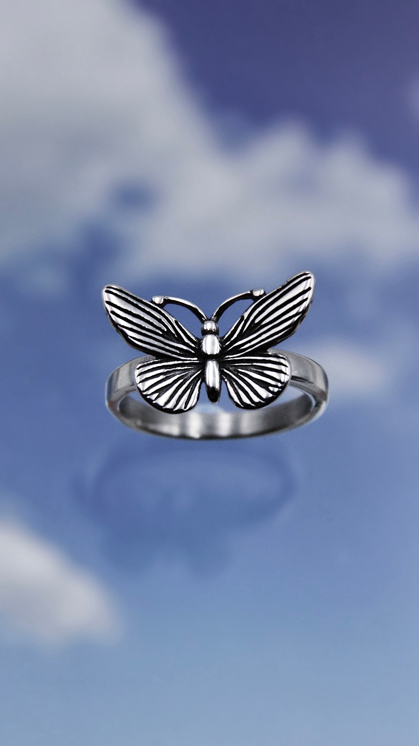 BUTTERFLY RING