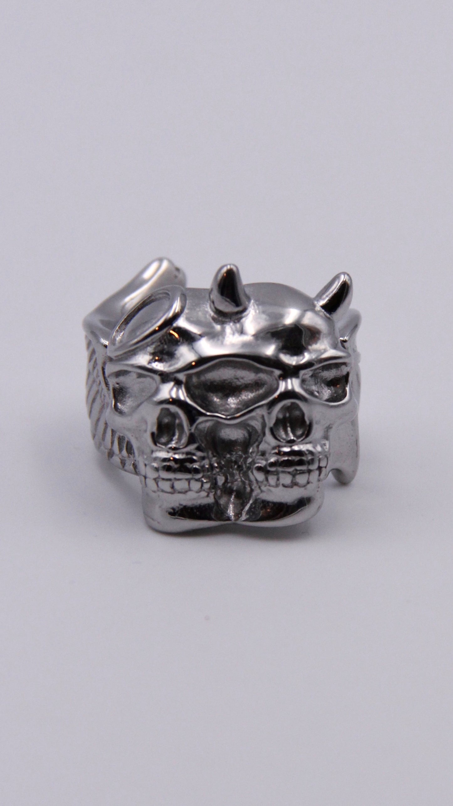 HALF EVIL SKULL RING