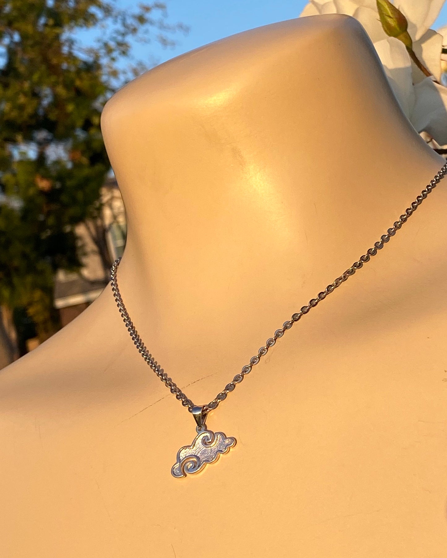 THE ON CLOUD 9 NECKLACE