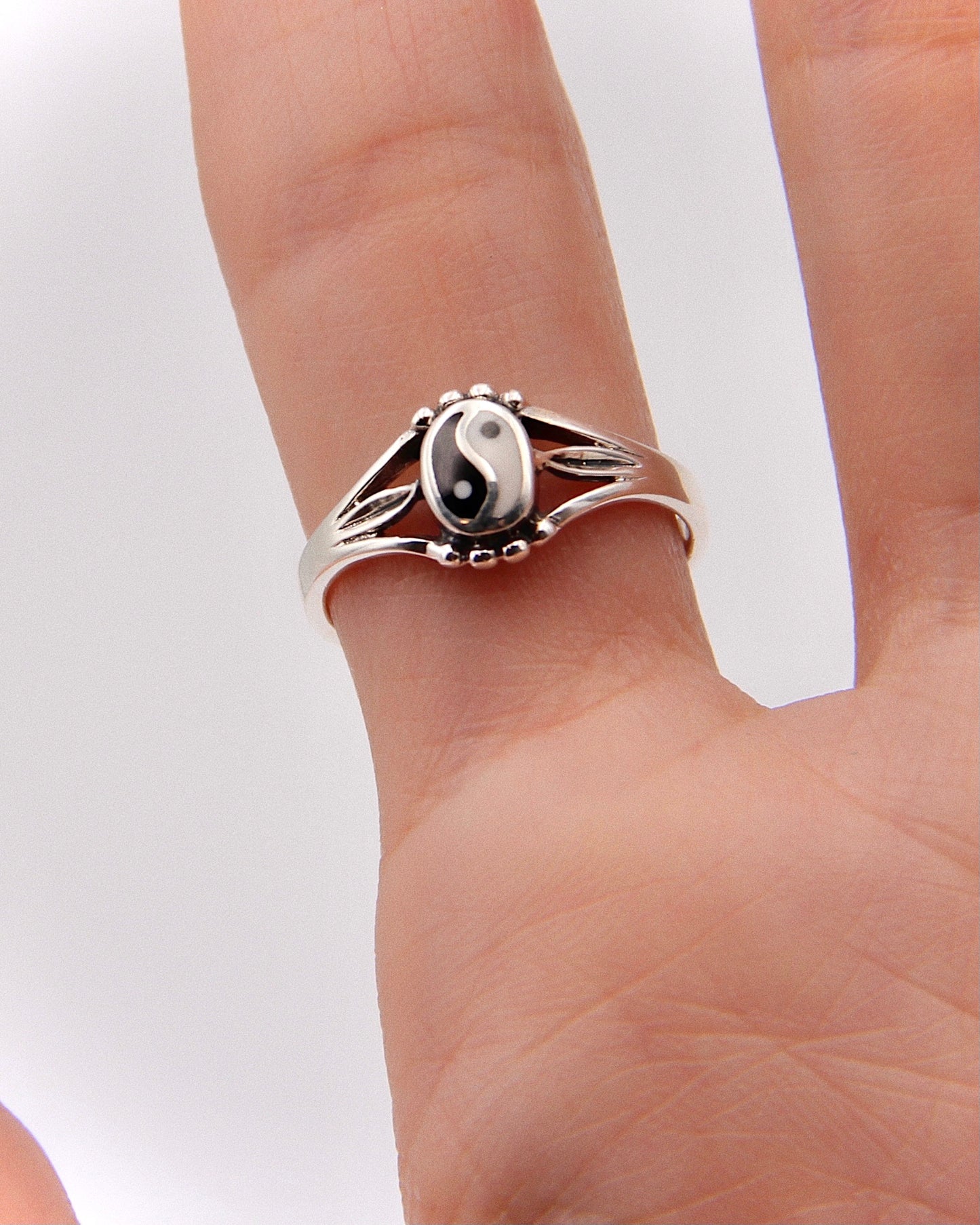 YIN YANG RING